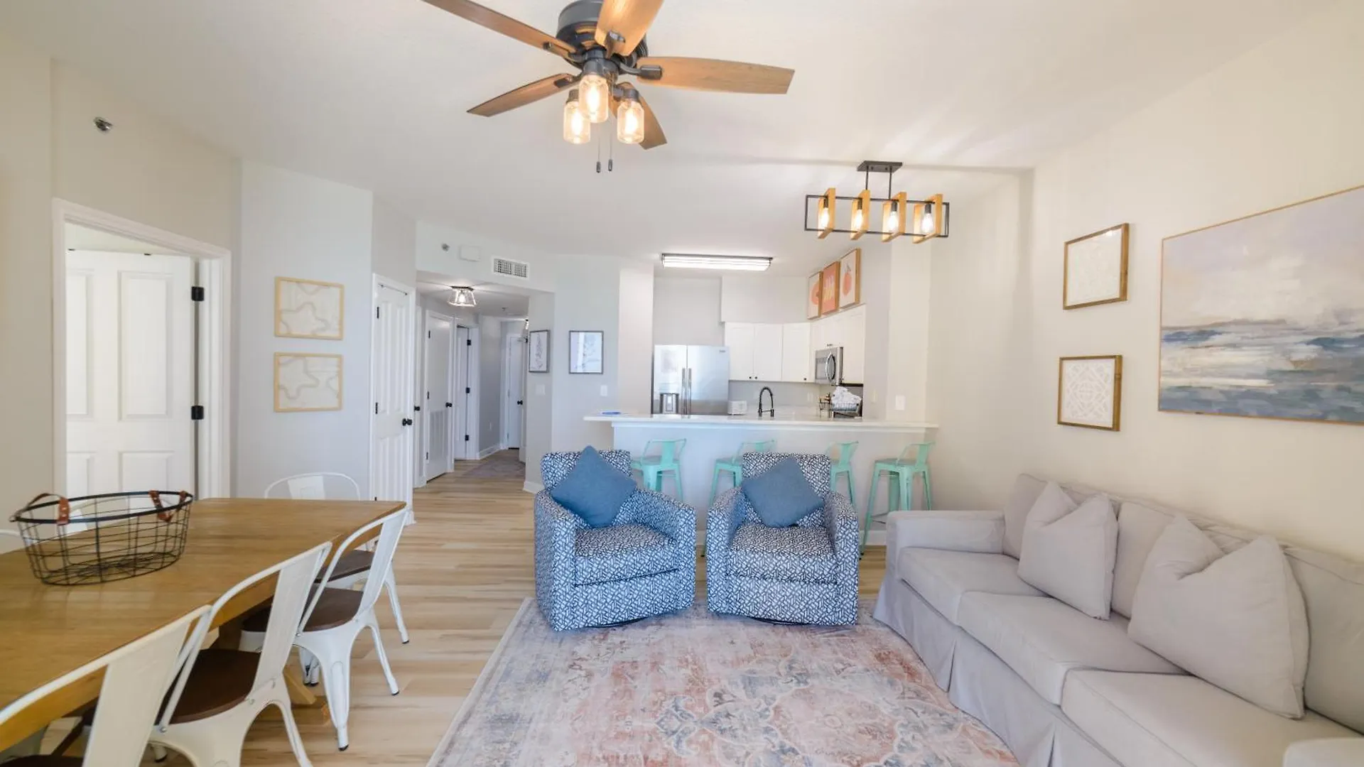 Shores Of Panama 1520 'Thirsty Turtle' Panama City Beach Holiday home